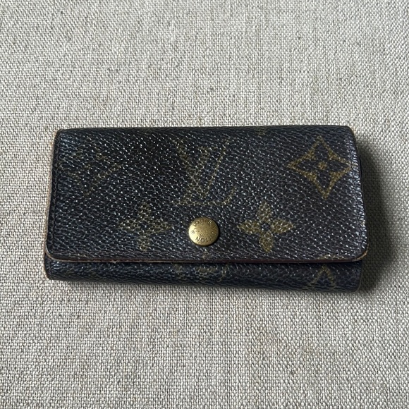 Louis Vuitton Monogram 4 Key Case Wallet - Picture 1 of 13